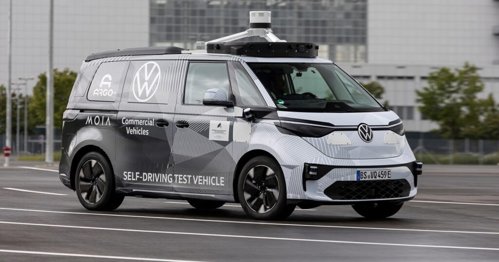 2030: Auto con guida assistita