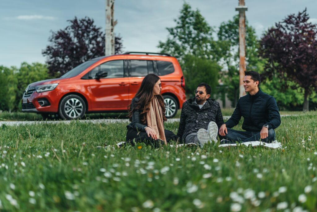giovani-fuga-dalle-auto